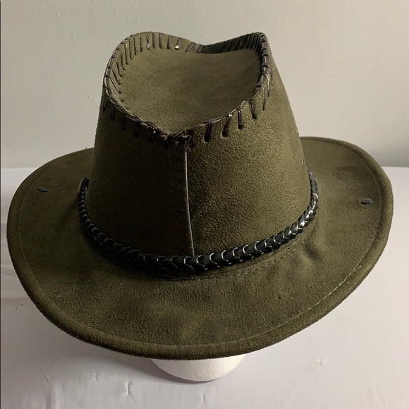 Green Hat - Picture 4 of 6
